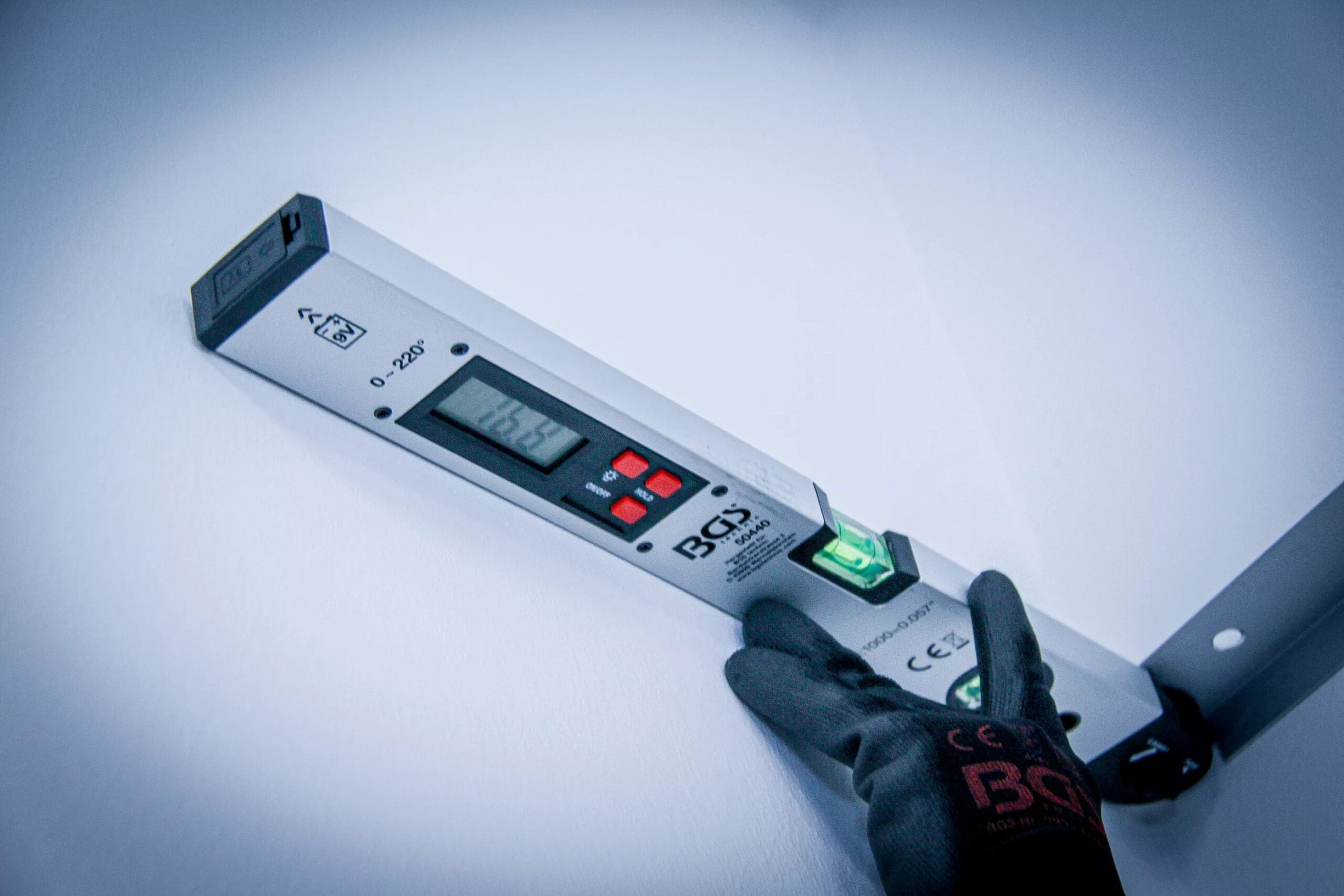 BGS technic Comparateur d'angles LCD numérique avec niveau à bulle | 450 mm BGS technic Comparateur d'angles LCD numérique avec niveau à bulle | 450 mm